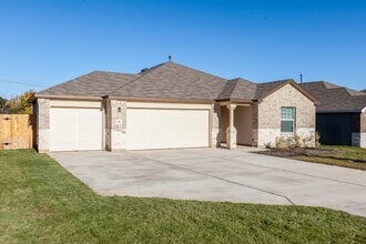 Building Photo - 124 Juniper Springs Rd