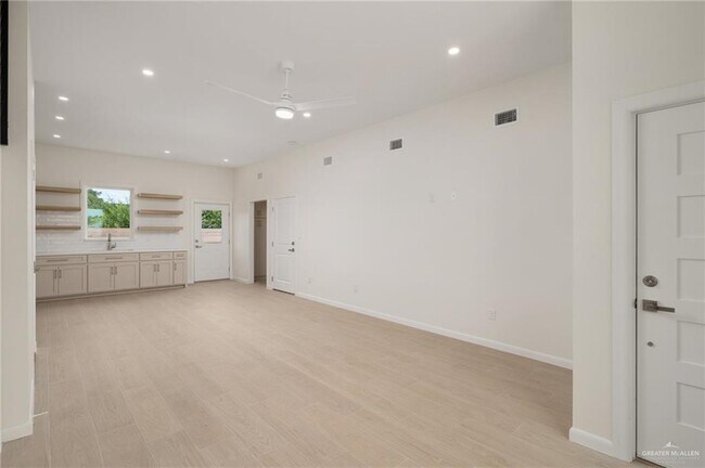 Foto del edificio - 1202 N Lincoln Ave