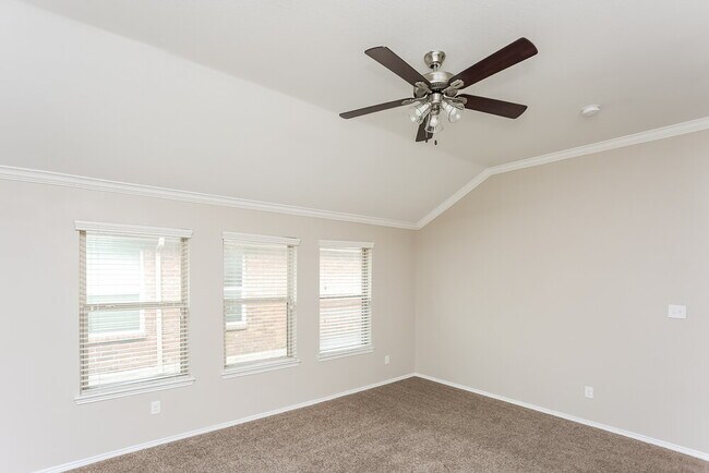 Building Photo - 14409 Mainstay Way