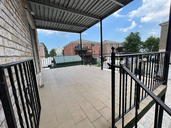 Foto del edificio - 80 Woodlawn Ave