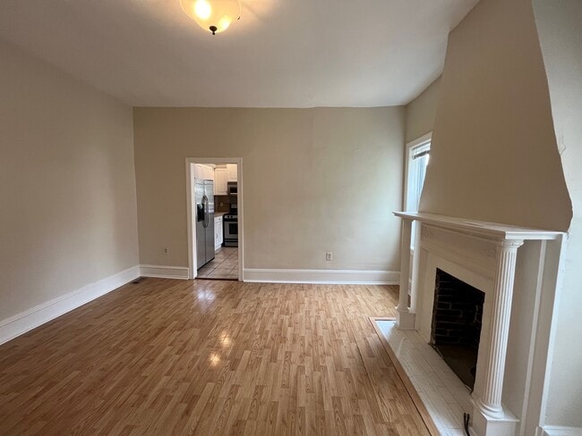 Foto del edificio - 350 Ophelia St