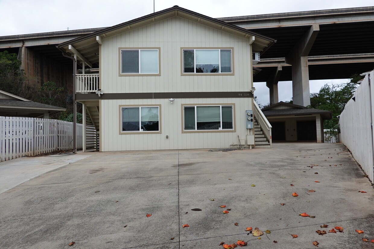 Primary Photo - 94-559 Koaleo St