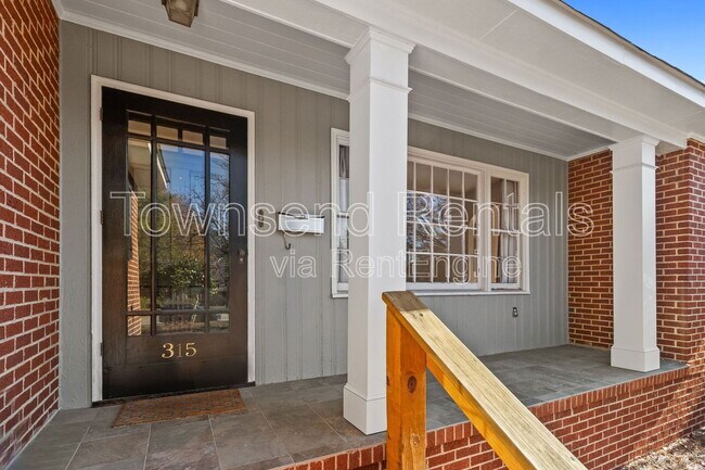 Foto del edificio - 315 Fairfield Rd