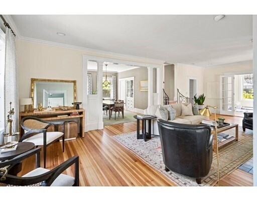 Foto del edificio - 43 Beach Bluff Ave