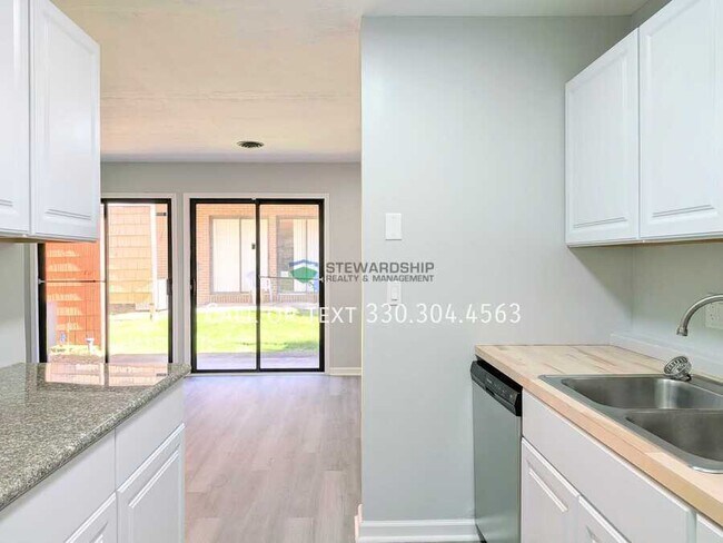 Foto del edificio - 691 Carroll St