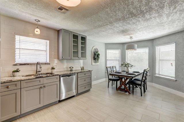 Foto del edificio - 7210 NW Willow Creek Dr