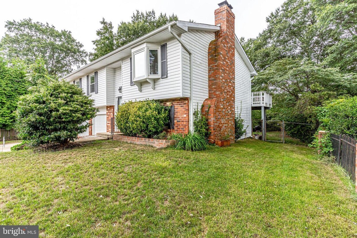 Primary Photo - 3405 Austin Ct