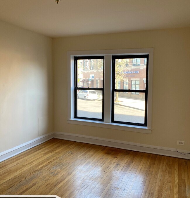 Foto del edificio - 2706 N Spaulding Ave