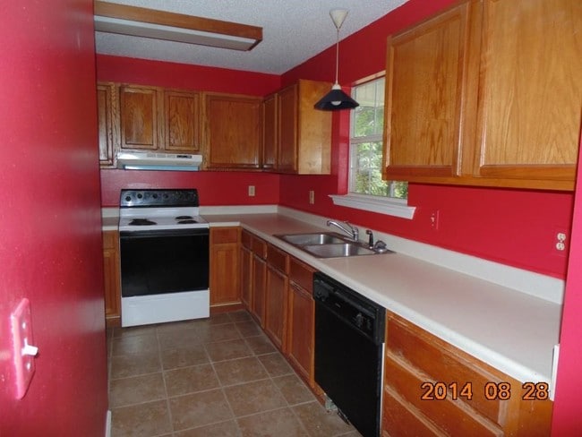 Building Photo - 230 Osceola Ln