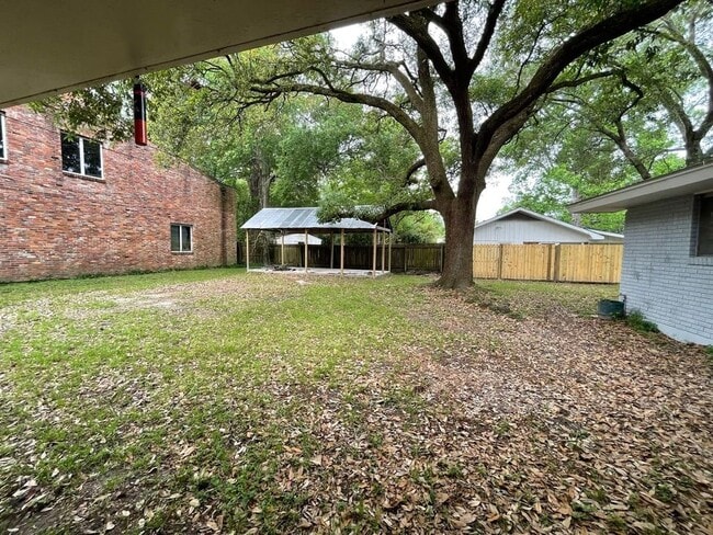 Building Photo - 9194 S Riveroaks Dr