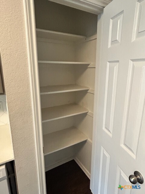 Foto del edificio - 3901 Basset Ct