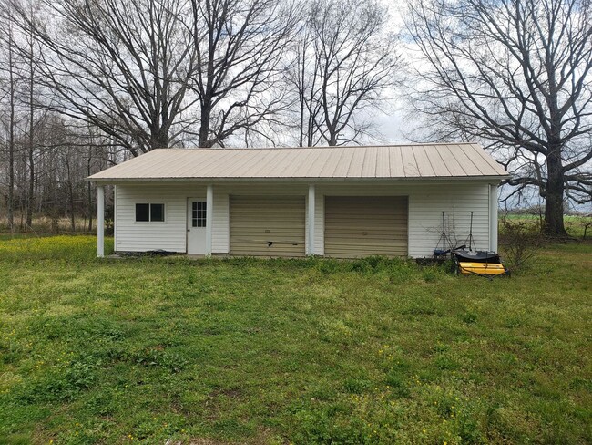 Building Photo - Large 3 bed 3 bath rent home in Florence!