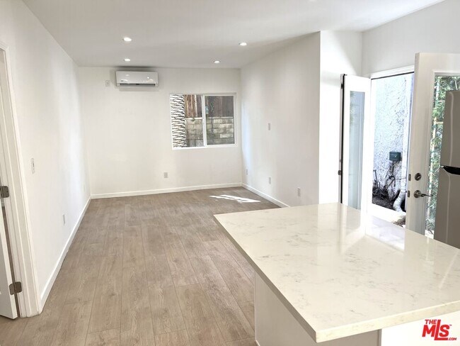 Foto del edificio - 506 Croft Ave