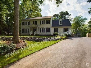 Building Photo - 404 Old Country Terrace
