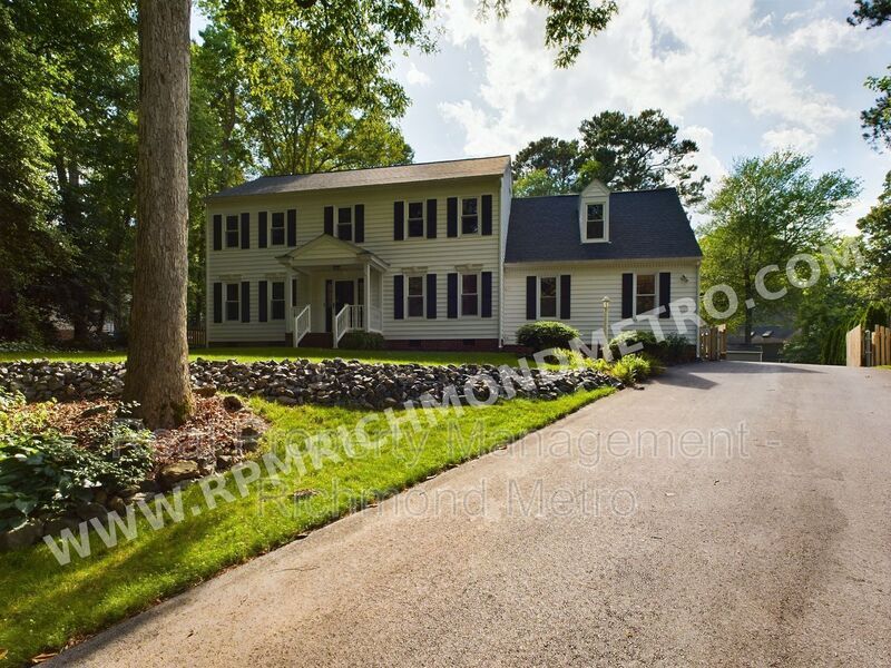 Foto principal - 404 Old Country Terrace