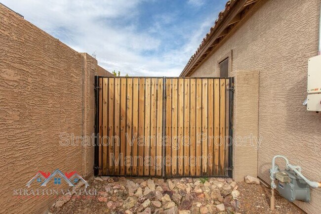 Building Photo - 14376 W Desert Hills Dr