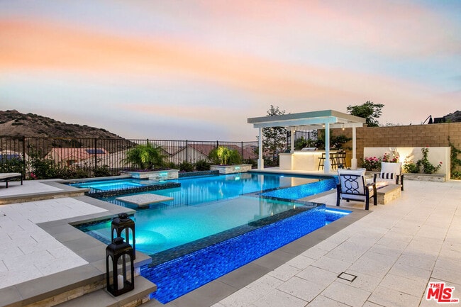 Foto del edificio - 24407 Clear Creek Pl