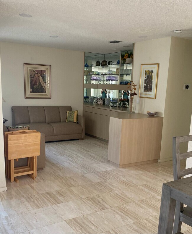 Foto del edificio - 5662 Ainsley Ct