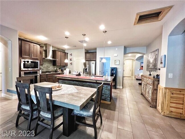Foto del edificio - 6297 Starflare St