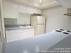Building Photo - 8401 N New Braunfels Ave