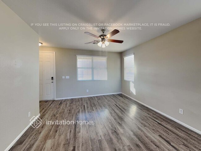 Foto del edificio - 556 Bayo Canyon Ct