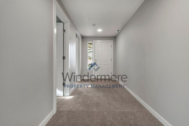 Foto del edificio - 1420 Pat Ave