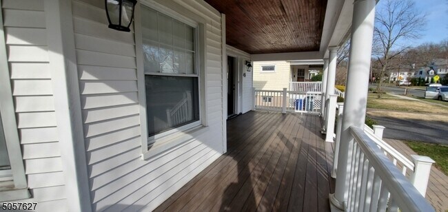 Foto del edificio - 45 Ashland Rd