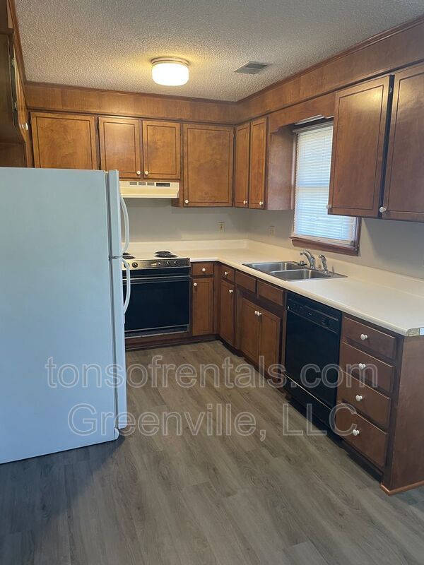 Building Photo - 119 Lacey Ln