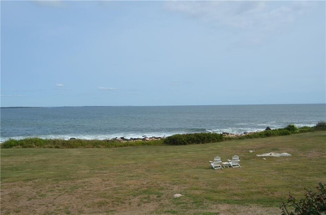 Foto del edificio - 250 Ocean Rd