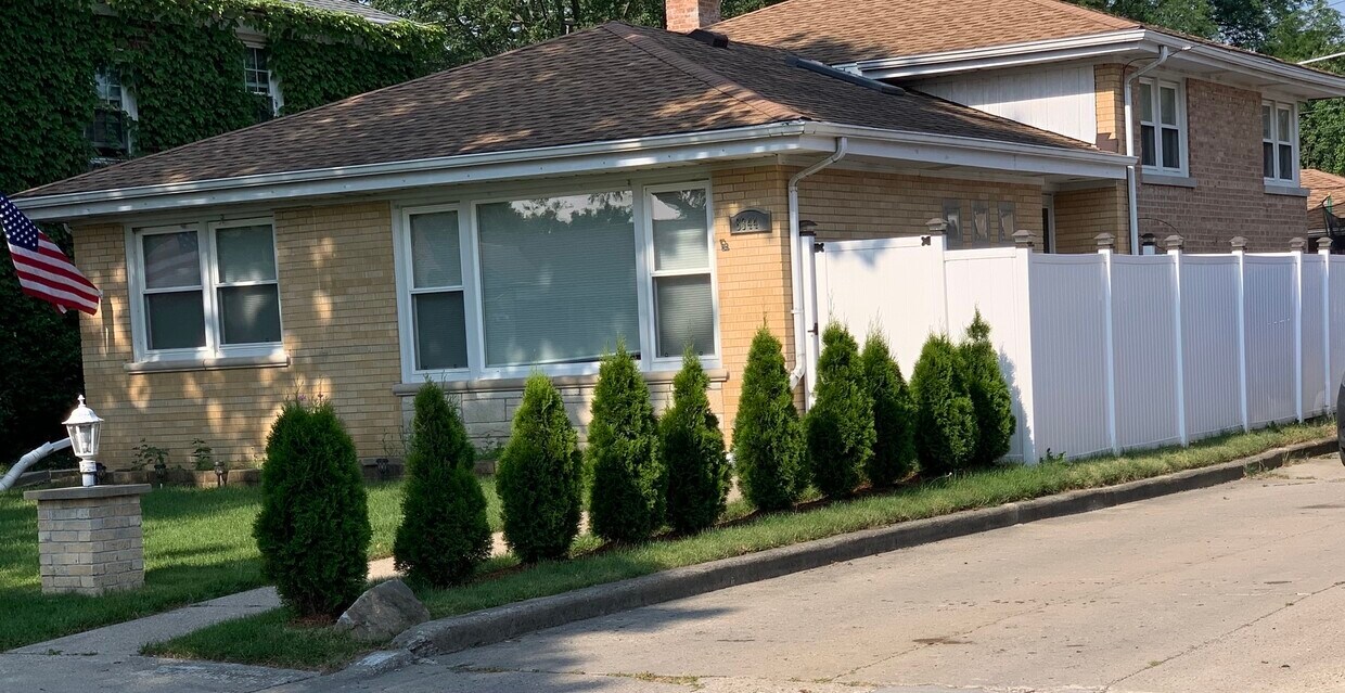 8344 Kedvale Ave, Skokie, IL 60076 House Rental in Skokie, IL