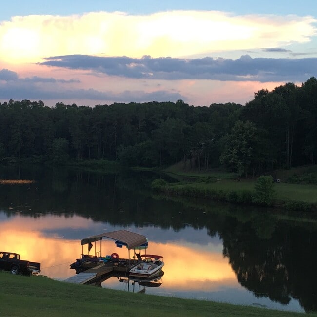 Building Photo - 1549 Lake Koinonia Dr