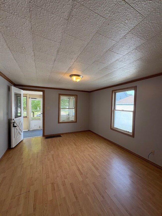 Foto del edificio - Two bedroom one bathroom home for rent
