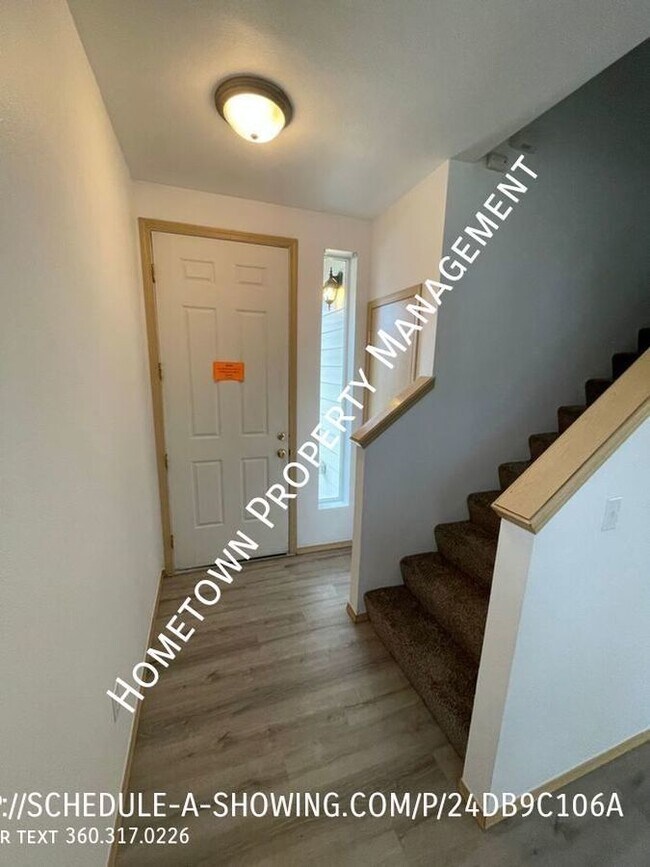 Building Photo - Great 3 bedroom home Move in ready