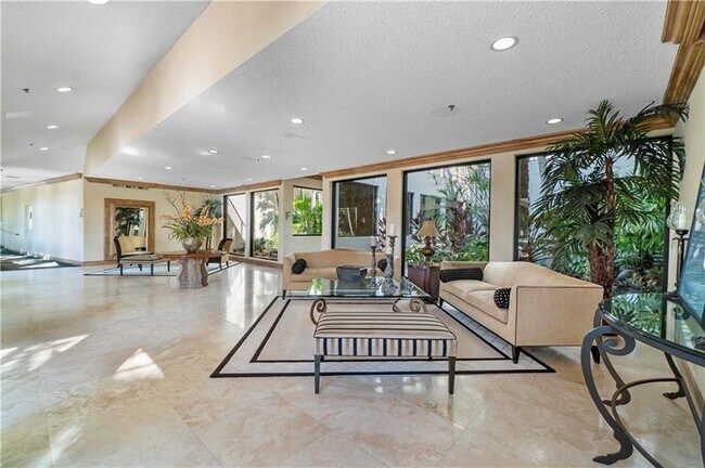 Foto del edificio - 7351 Promenade Dr