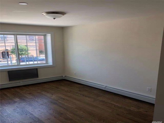 Foto del edificio - 108-55 49th Ave