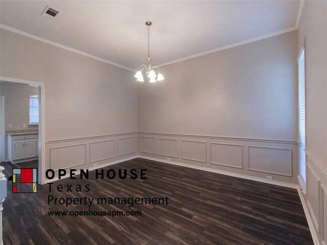 Foto del edificio - 3709 Cromwell Dr, Carrollton