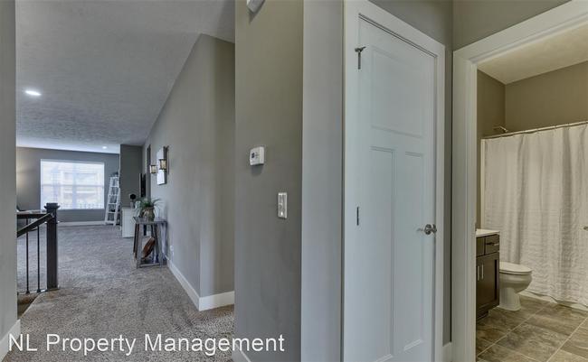 Foto del edificio - 4 br, 3 bath House - 18418 Farnam St.