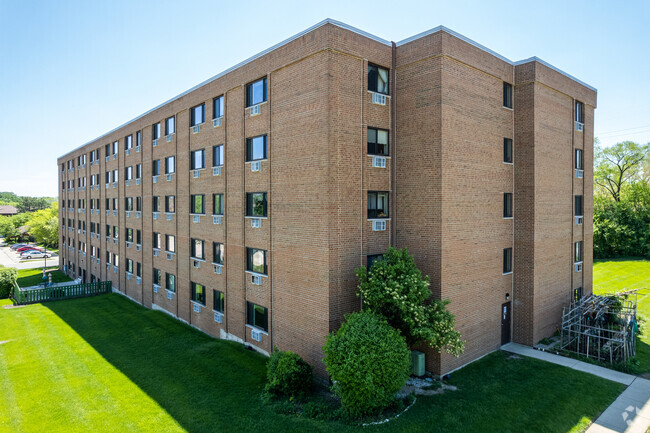 Building Photo - Shorewood Tower