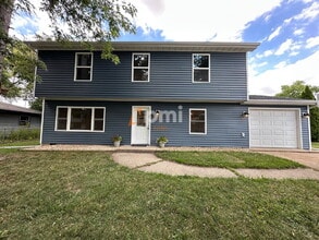 Building Photo - 397 Briarwood Dr