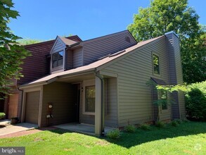 Building Photo - 6317 Early Glow Ct