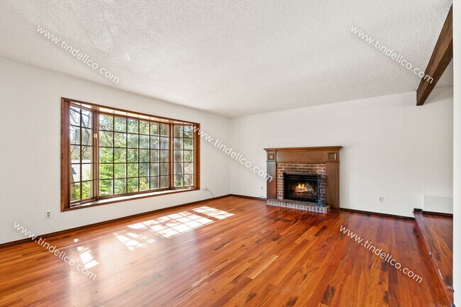 Building Photo - Charming Tigard home with Unmatched Charac...