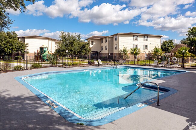 Piscina - Valencia Trace Apartments