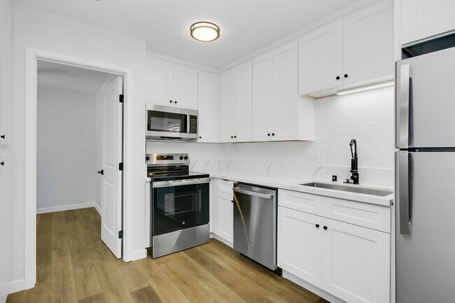 Foto del edificio - 4218 46th St