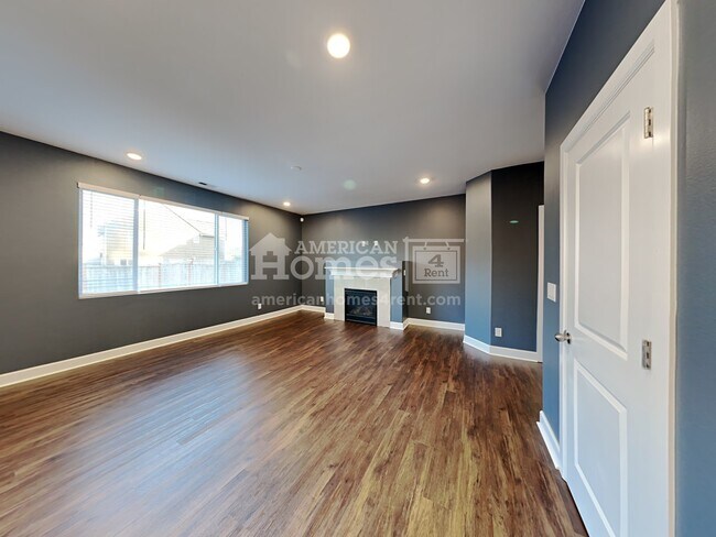Building Photo - 18507 18th Avenue East