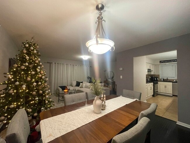 Building Photo - 51 S Midland Ave