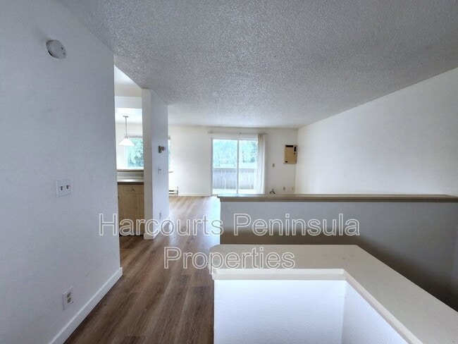 Photo - 45 NE Torval Canyon Rd Apartment
