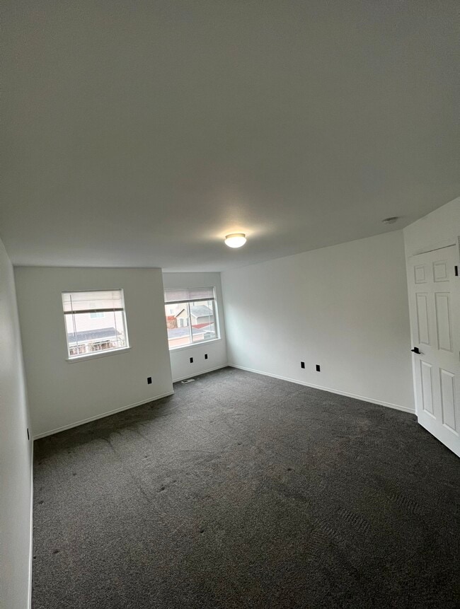Building Photo - 10430 13th Avenue Ct E
