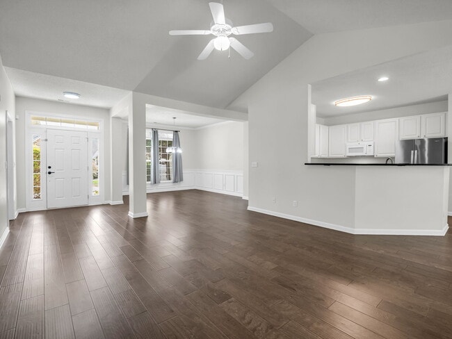 Building Photo - 46 Summer Meadow Rd