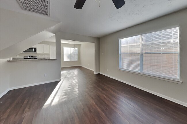 Foto del edificio - 29102 Fox Fountain Ln