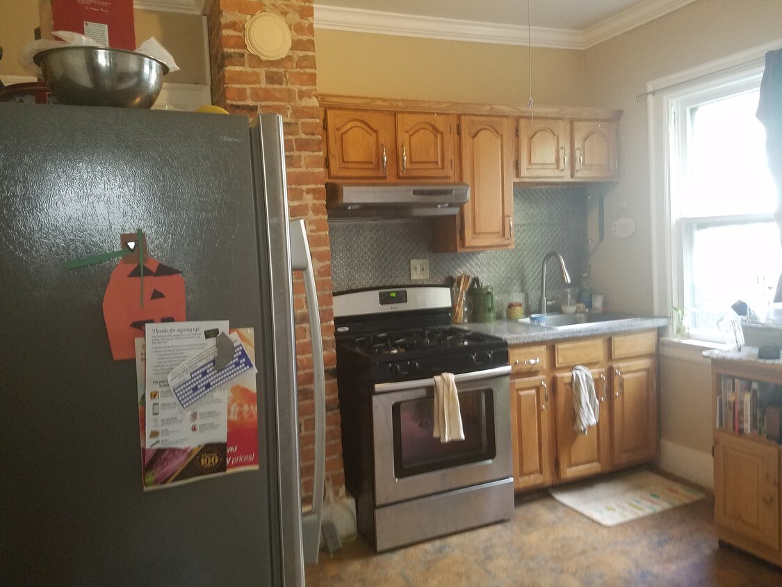 Foto principal - 929 Lafayette Ave